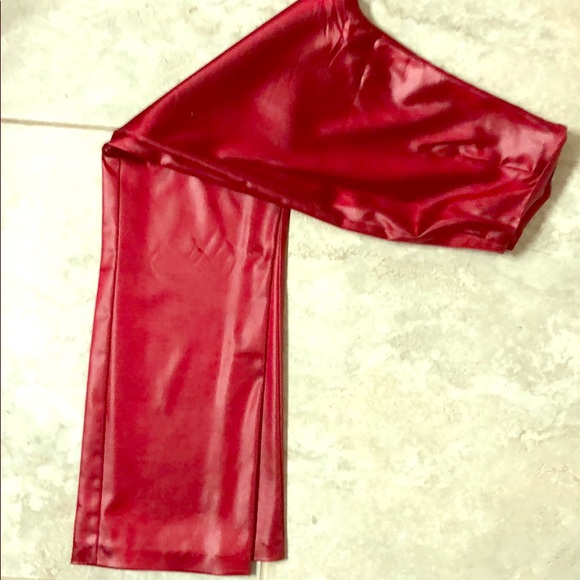 Glossy red pants! - Picture 1 of 3